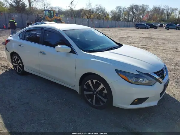 1N4AL3AP9JC101312 2018 NISSAN ALTIMA - Image 1