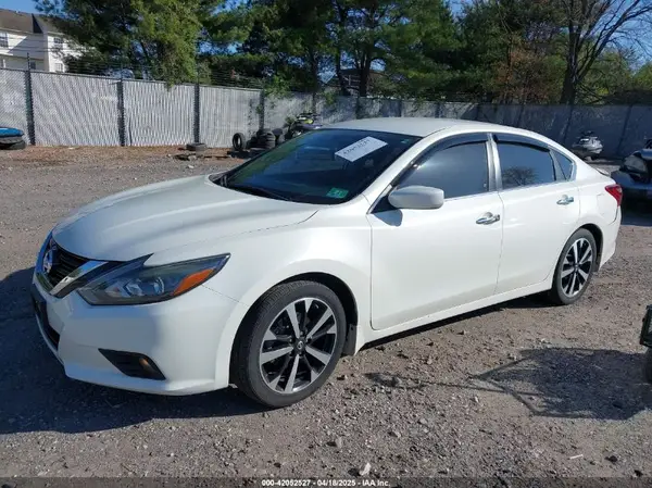1N4AL3AP9JC101312 2018 NISSAN ALTIMA - Image 2