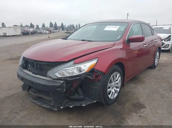 1N4AL3AP9JC105294 2018 NISSAN ALTIMA - Image 2
