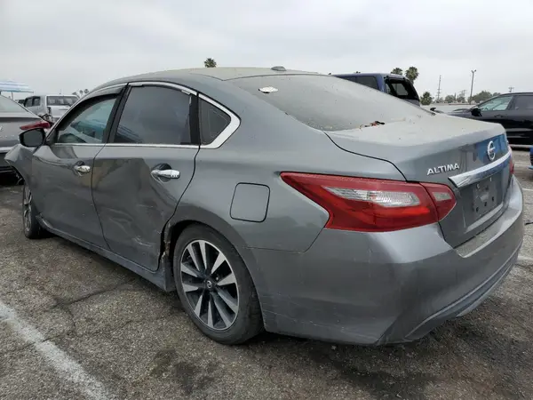 1N4AL3AP9JC105635 2018 NISSAN ALTIMA - Image 2