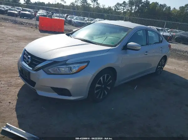 1N4AL3AP9JC107188 2018 NISSAN ALTIMA - Image 2