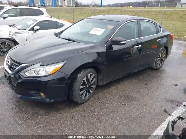 1N4AL3AP9JC107451 2018 NISSAN ALTIMA - Image 2