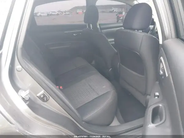 1N4AL3AP9JC111211 2018 NISSAN ALTIMA - Image 8
