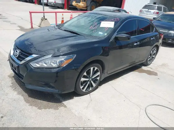 1N4AL3AP9JC111998 2018 NISSAN ALTIMA - Image 2