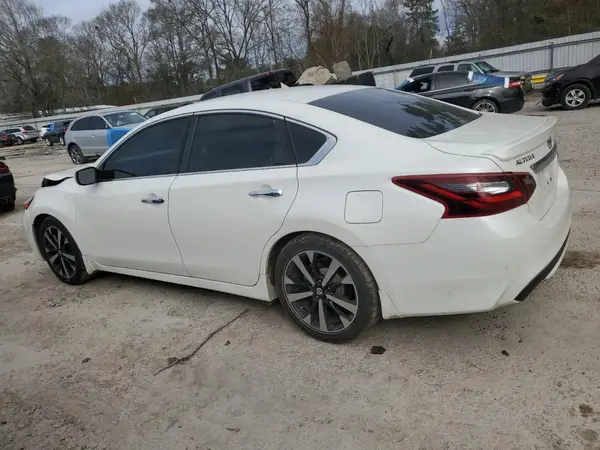 1N4AL3AP9JC116859 2018 NISSAN ALTIMA - Image 2