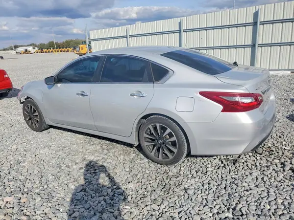 1N4AL3AP9JC118675 2018 NISSAN ALTIMA - Image 2