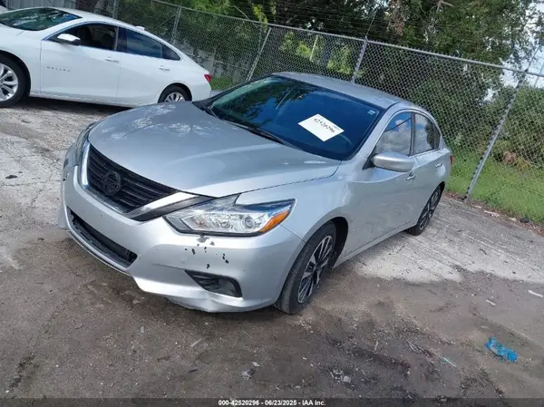 1N4AL3AP9JC119373 2018 NISSAN ALTIMA - Image 2