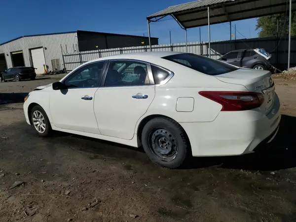 1N4AL3AP9JC120927 2018 NISSAN ALTIMA - Image 2