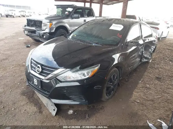 1N4AL3AP9JC121527 2018 NISSAN ALTIMA - Image 2