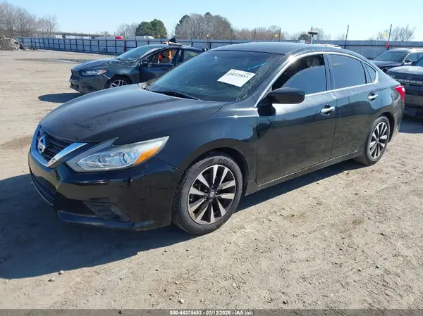 1N4AL3AP9JC123892 2018 NISSAN ALTIMA - Image 2