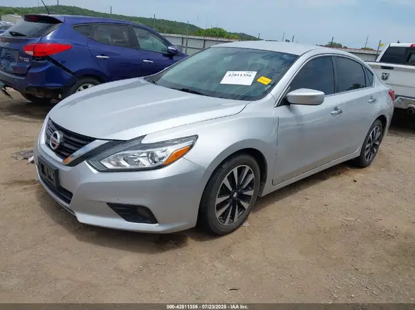 1N4AL3AP9JC124590 2018 NISSAN ALTIMA - Image 2