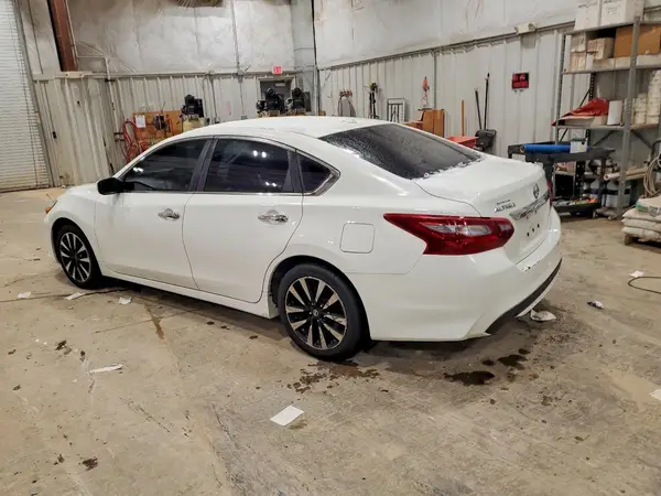 1N4AL3AP9JC130454 2018 NISSAN ALTIMA - Image 2