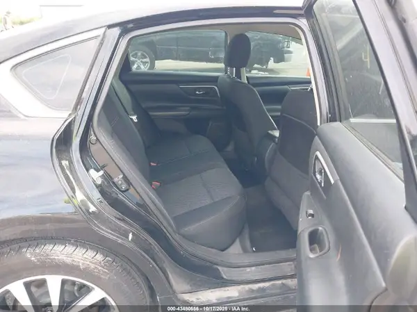 1N4AL3AP9JC131653 2018 NISSAN ALTIMA - Image 8