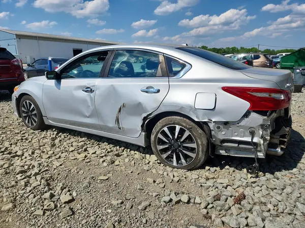 1N4AL3AP9JC132219 2018 NISSAN ALTIMA - Image 2