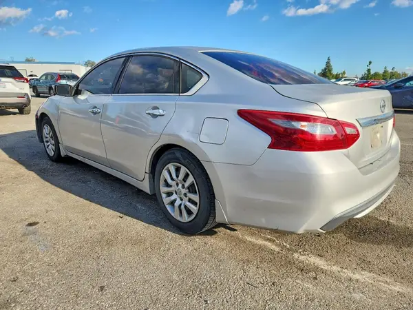 1N4AL3AP9JC134472 2018 NISSAN ALTIMA - Image 2