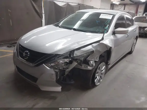 1N4AL3AP9JC134973 2018 NISSAN ALTIMA - Image 2