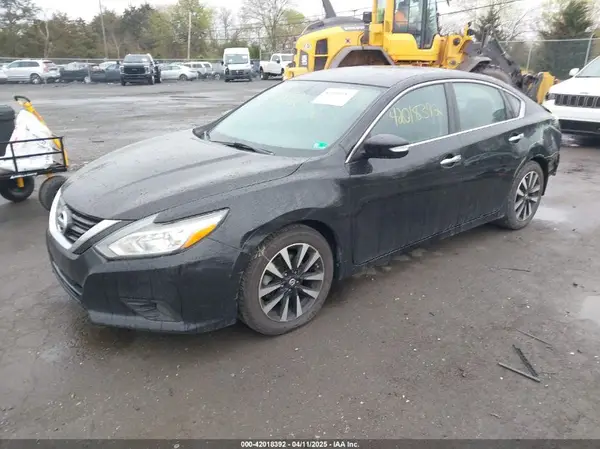 1N4AL3AP9JC139011 2018 NISSAN ALTIMA - Image 2