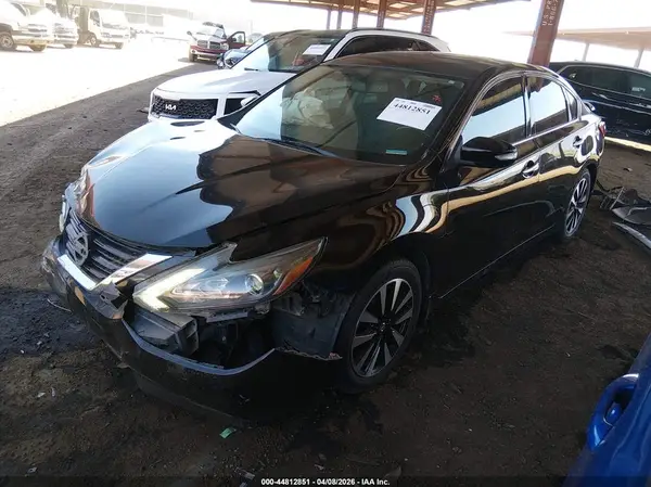 1N4AL3AP9JC139574 2018 NISSAN ALTIMA - Image 2