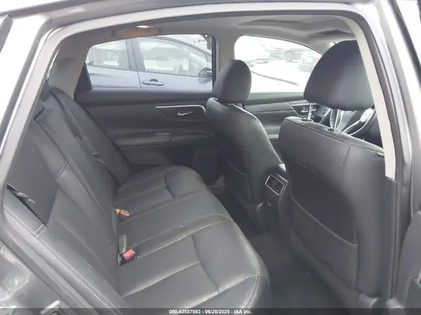 1N4AL3AP9JC139655 2018 NISSAN ALTIMA - Image 8