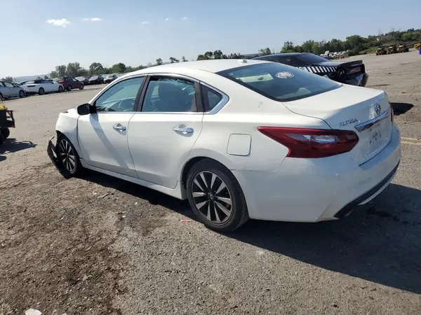 1N4AL3AP9JC140644 2018 NISSAN ALTIMA - Image 2