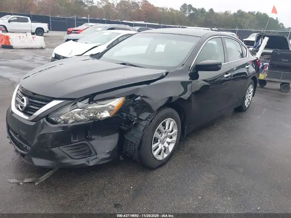 1N4AL3AP9JC141373 2018 NISSAN ALTIMA - Image 2