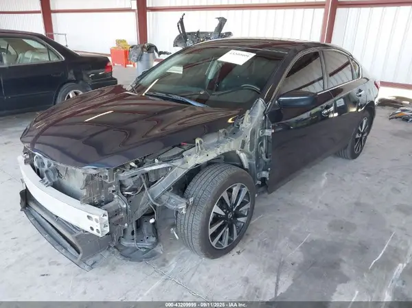 1N4AL3AP9JC145844 2018 NISSAN ALTIMA - Image 2