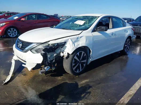 1N4AL3AP9JC147819 2018 NISSAN ALTIMA - Image 2