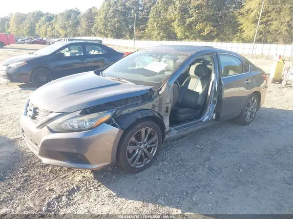 1N4AL3AP9JC148646 2018 NISSAN ALTIMA - Image 2