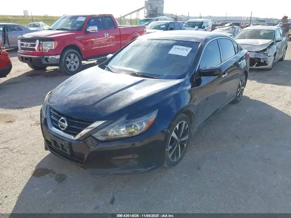 1N4AL3AP9JC149523 2018 NISSAN ALTIMA - Image 2