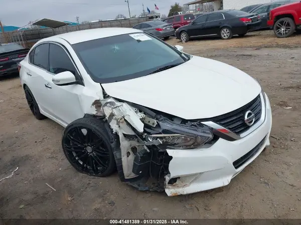 1N4AL3AP9JC150008 2018 NISSAN ALTIMA - Image 1