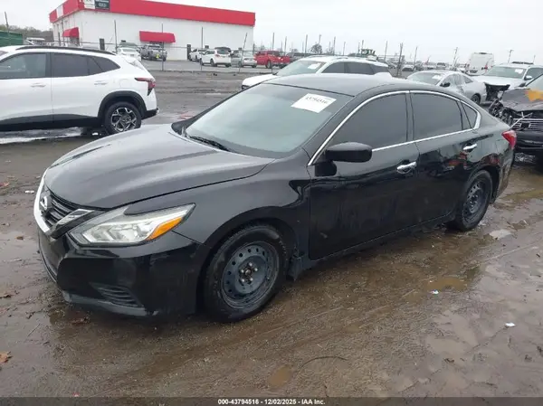 1N4AL3AP9JC150834 2018 NISSAN ALTIMA - Image 2