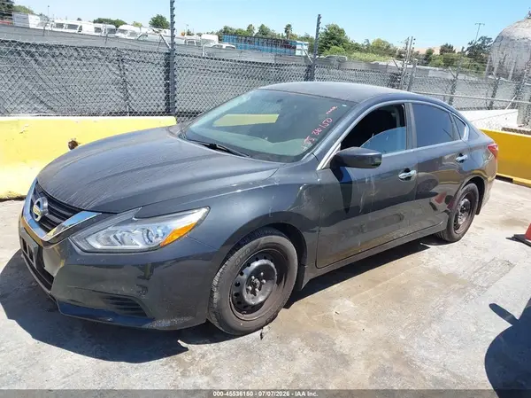 1N4AL3AP9JC155256 2018 NISSAN ALTIMA - Image 2
