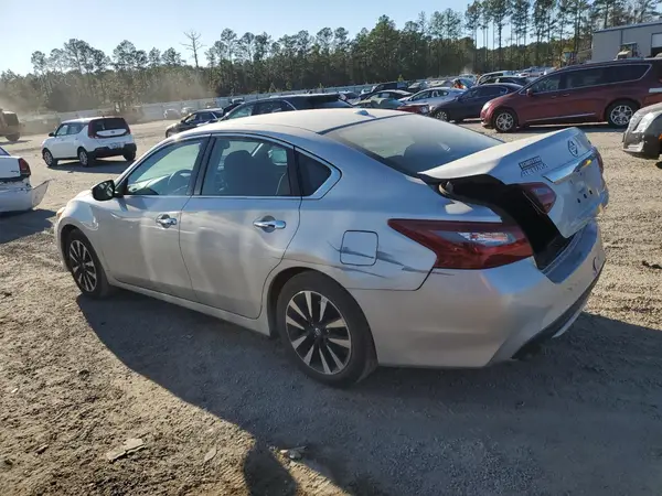 1N4AL3AP9JC157833 2018 NISSAN ALTIMA - Image 2