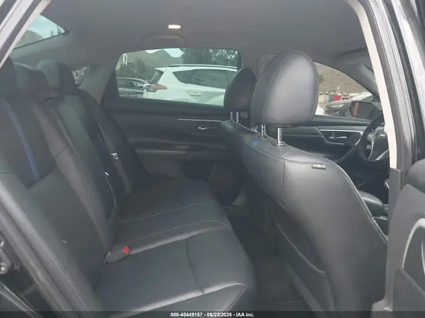 1N4AL3AP9JC158268 2018 NISSAN ALTIMA - Image 8