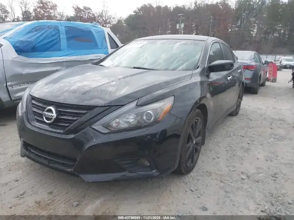1N4AL3AP9JC160117 2018 NISSAN ALTIMA - Image 2