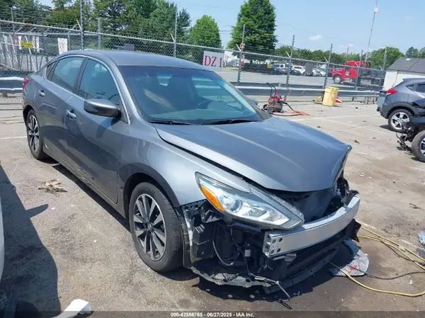 1N4AL3AP9JC160263 2018 NISSAN ALTIMA - Image 1