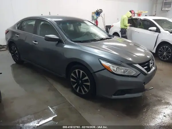 1N4AL3AP9JC160800 2018 NISSAN ALTIMA - Image 1