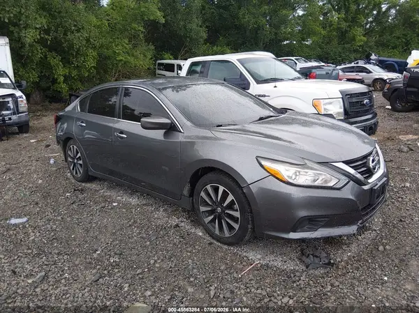 1N4AL3AP9JC162658 2018 NISSAN ALTIMA - Image 1