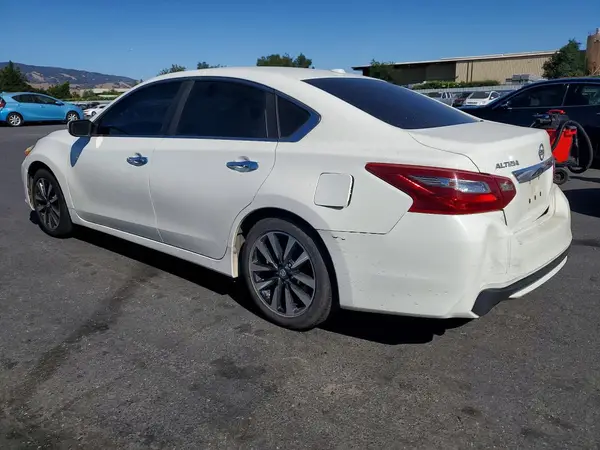1N4AL3AP9JC163826 2018 NISSAN ALTIMA - Image 2