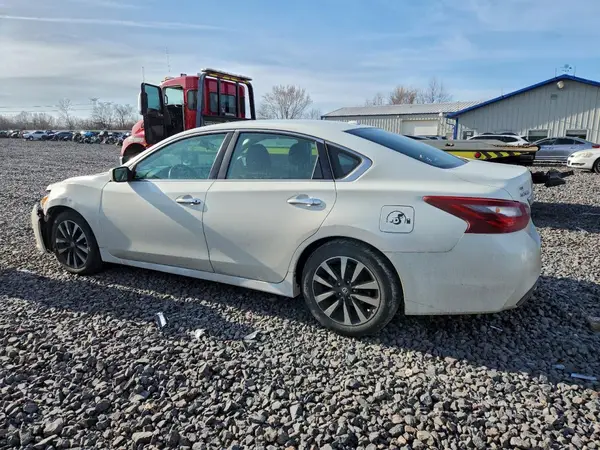 1N4AL3AP9JC167178 2018 NISSAN ALTIMA - Image 2