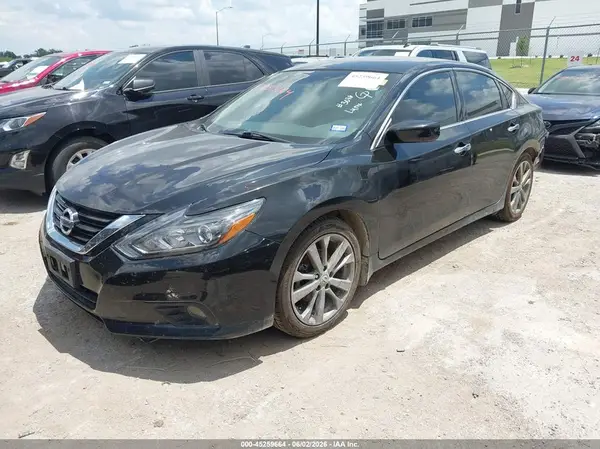 1N4AL3AP9JC168525 2018 NISSAN ALTIMA - Image 2