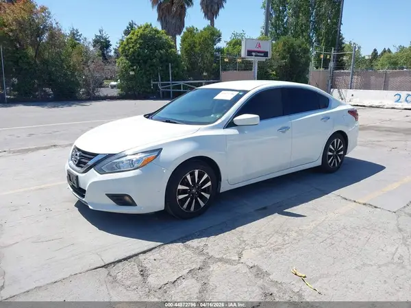 1N4AL3AP9JC169190 2018 NISSAN ALTIMA - Image 2