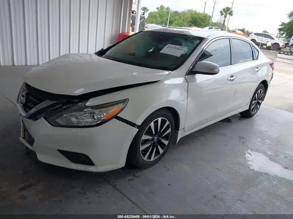 1N4AL3AP9JC171053 2018 NISSAN ALTIMA - Image 2