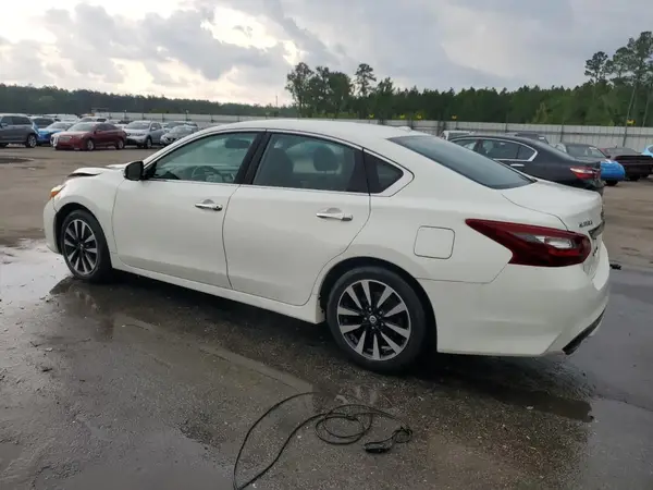 1N4AL3AP9JC171179 2018 NISSAN ALTIMA - Image 2