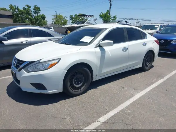 1N4AL3AP9JC173238 2018 NISSAN ALTIMA - Image 2