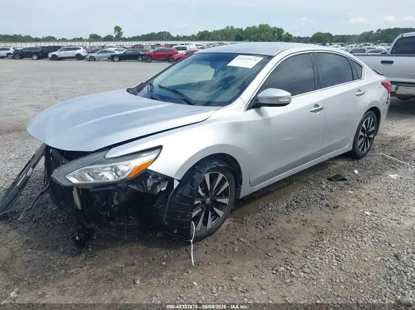 1N4AL3AP9JC173353 2018 NISSAN ALTIMA - Image 2