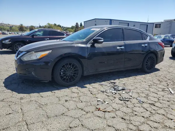 1N4AL3AP9JC175622 2018 NISSAN ALTIMA - Image 1