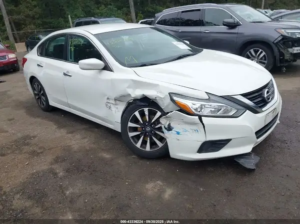 1N4AL3AP9JC176706 2018 NISSAN ALTIMA - Image 1
