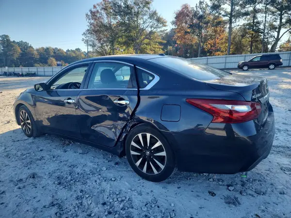 1N4AL3AP9JC179752 2018 NISSAN ALTIMA - Image 2