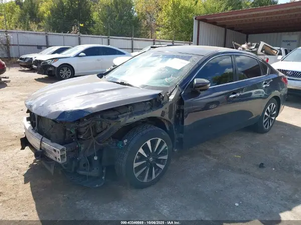 1N4AL3AP9JC179928 2018 NISSAN ALTIMA - Image 2